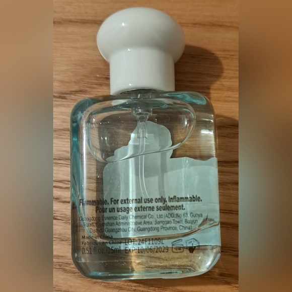 NWOT Sold Out Miniso Bubble Sweetheart Milk Ice Cream Perfume Parfum Beauty 15ml - Picture 3 of 3